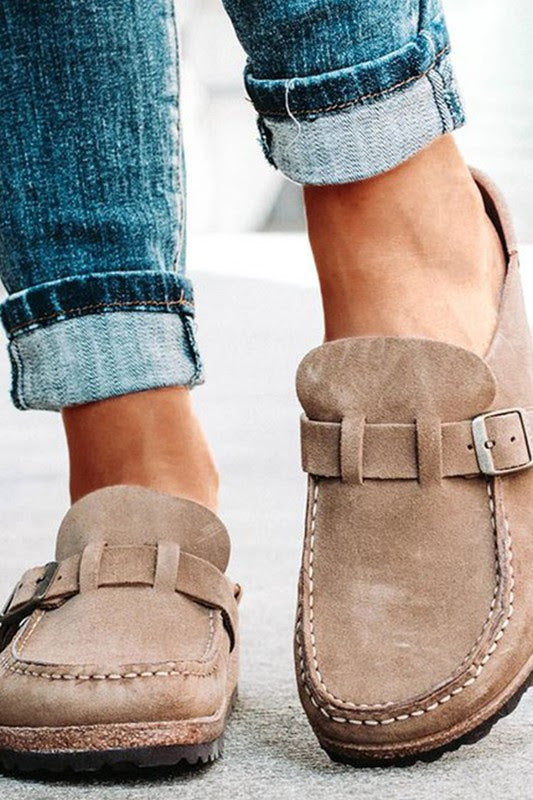 Casually Yours, Flats