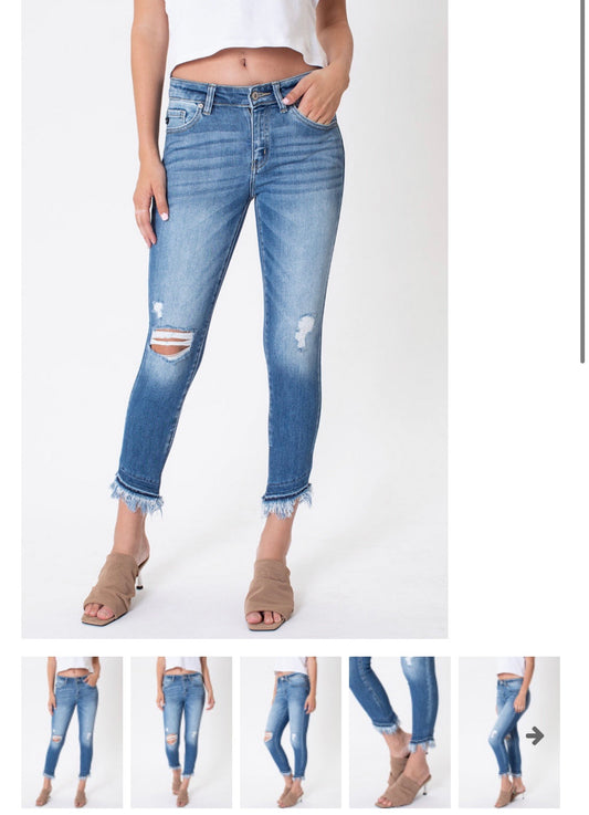 Cammi Capris, Kancan